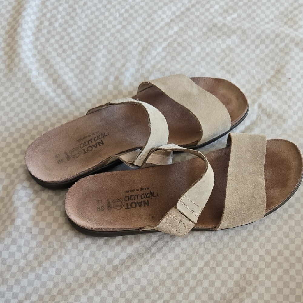 Naot Tan Sandals with Cork Footbed and Arch Support Summer Shoes